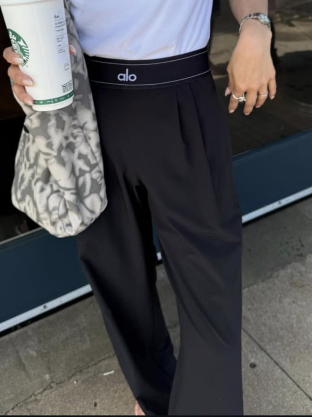 Alo Yoga Black Wide-Leg Pants Regular Length (XS Size)⭐🏴